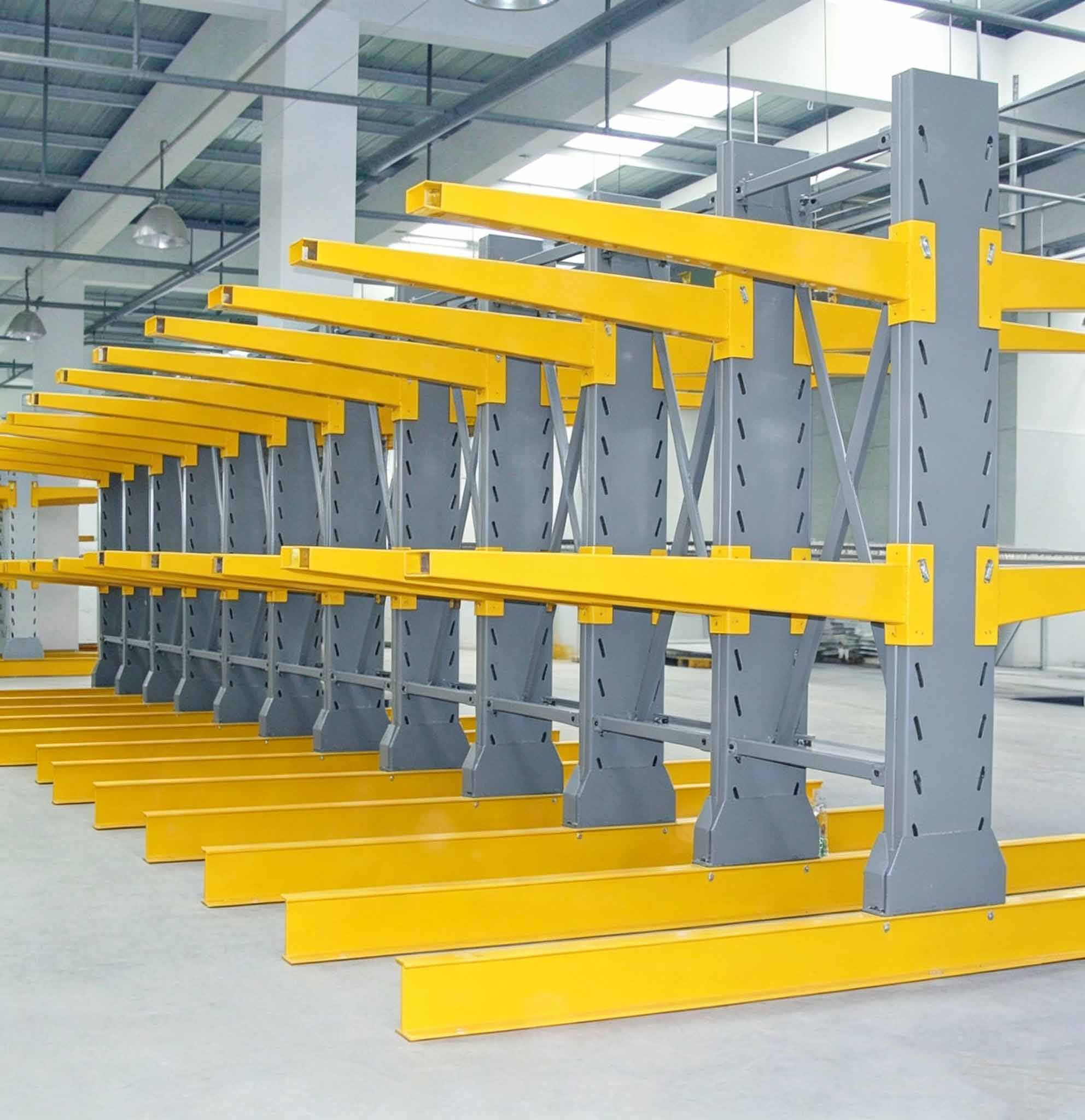 Heavy‑duty cantilever racking system for long steel pipe storage in warehouse